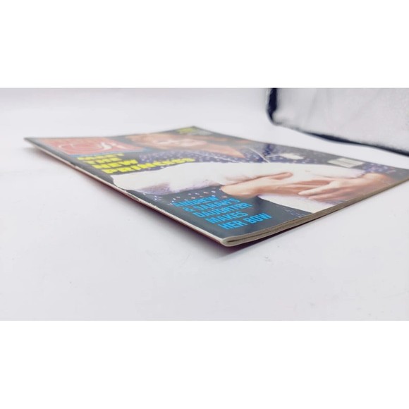 Vintage Royal Monthly Magazine The New Princess Beatrice Fergie Andrew Souvenir - Picture 6 of 9